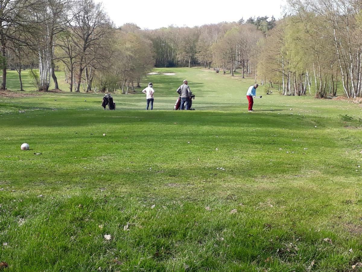 Gite De La Balle De Golf Jumièges Extérieur photo